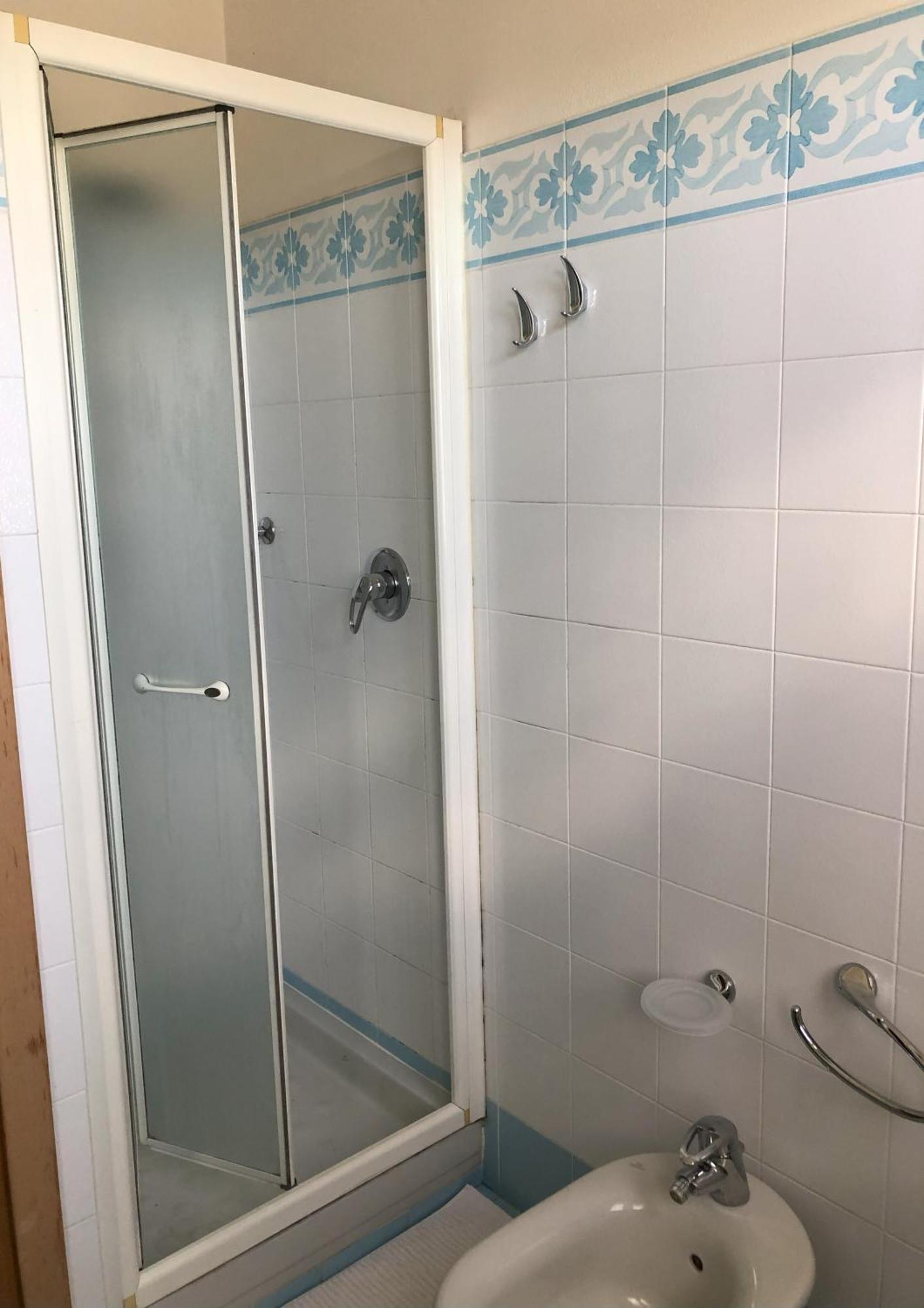 Bright Penthouse Close To Center With Terrace And Lake View 레코 외부 사진